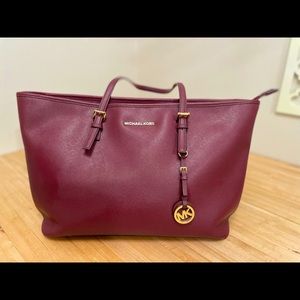 Micheal Kors Large Tote/Laptop Bag in Burgundy